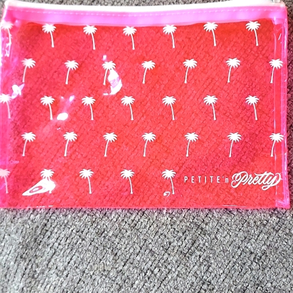 petite n pretty Handbags - Makeup 💄 bag